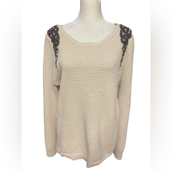 Gibson Latimer Women’s Knit Cream Sweater Size M Embellished Beaded Shoulders - Picture 1 of 16